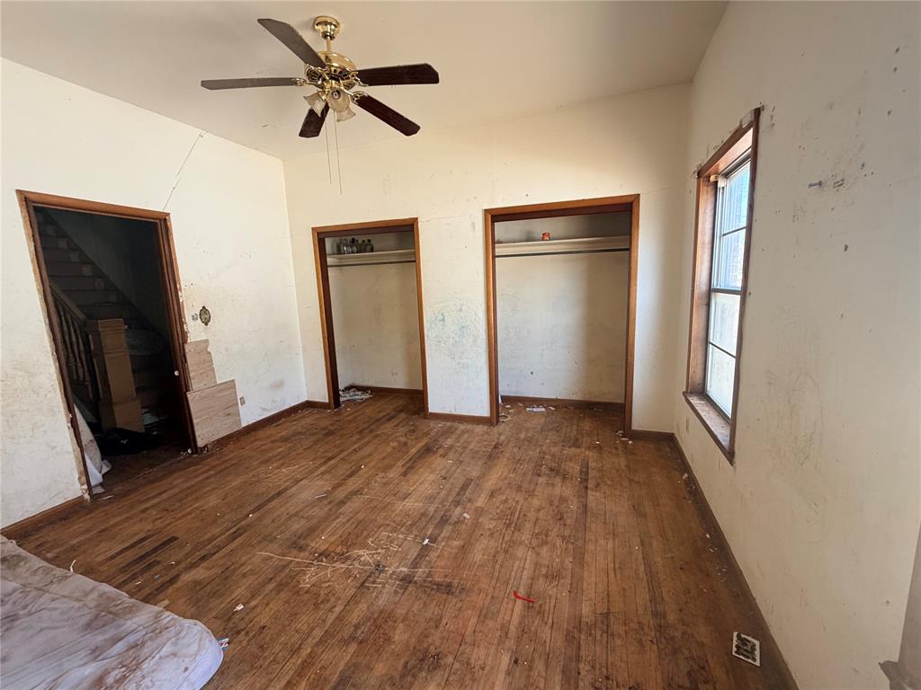 402 N Temple Street Property Photo 36