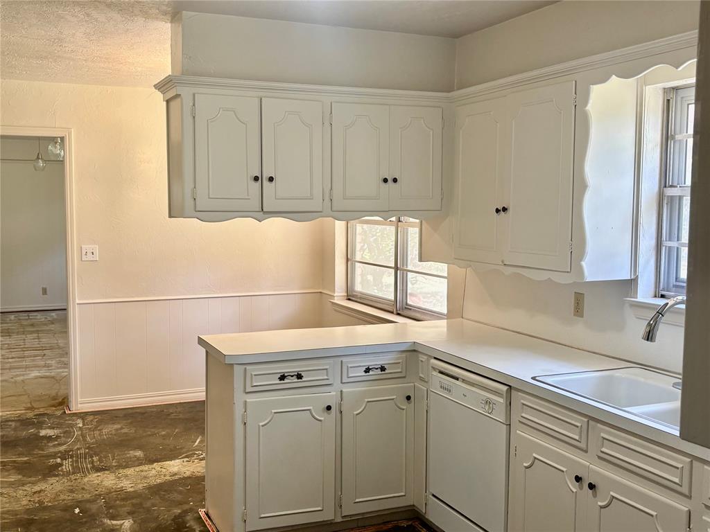 1606 Greenbriar Drive Property Photo 17