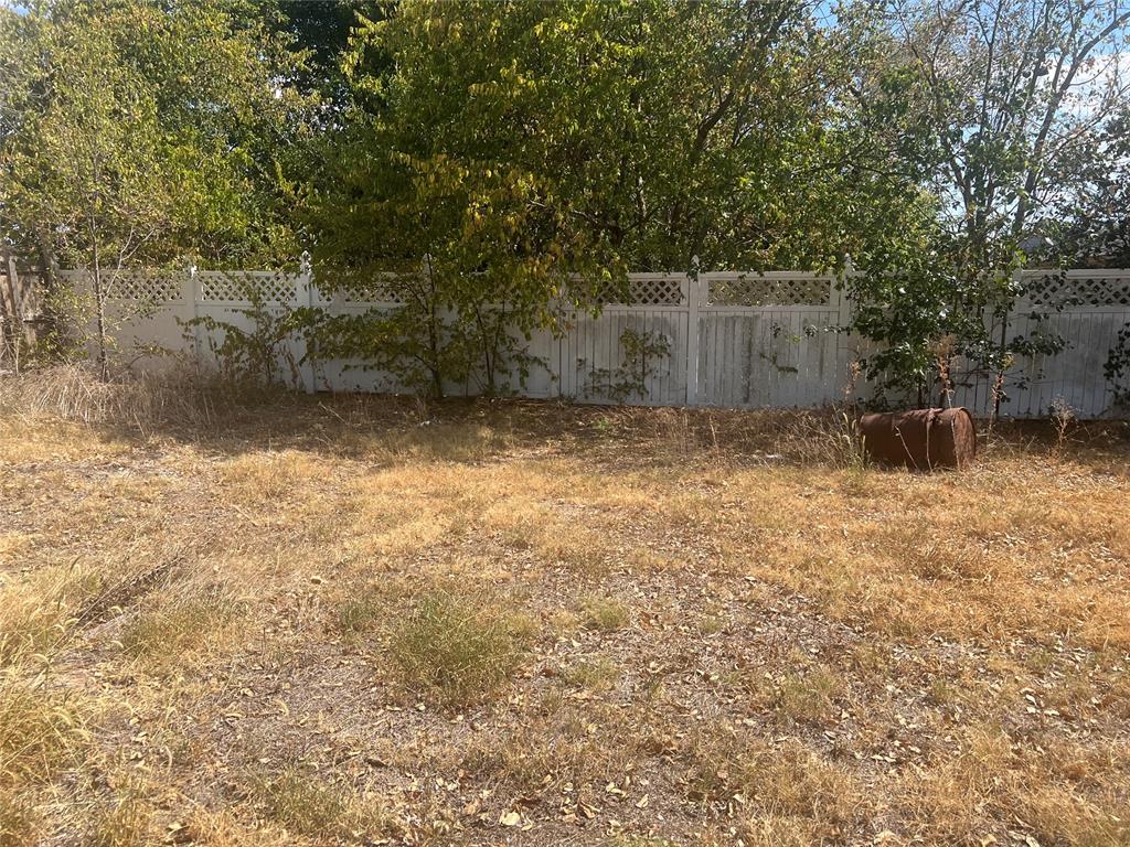 4700 Ne 36th Street Property Photo 8