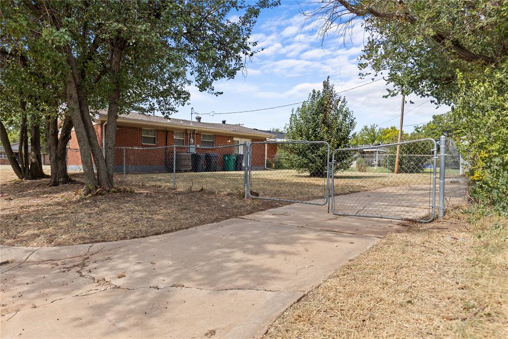 257 Nw 85th Street Property Photo 3