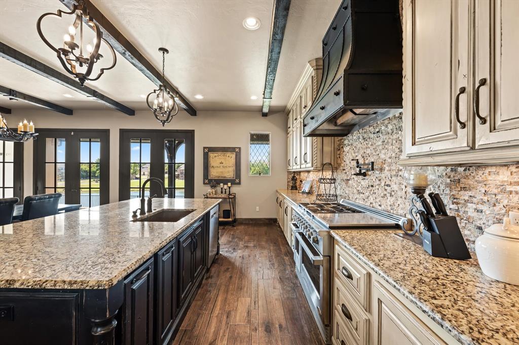 4517 Roundup Road Property Photo 10