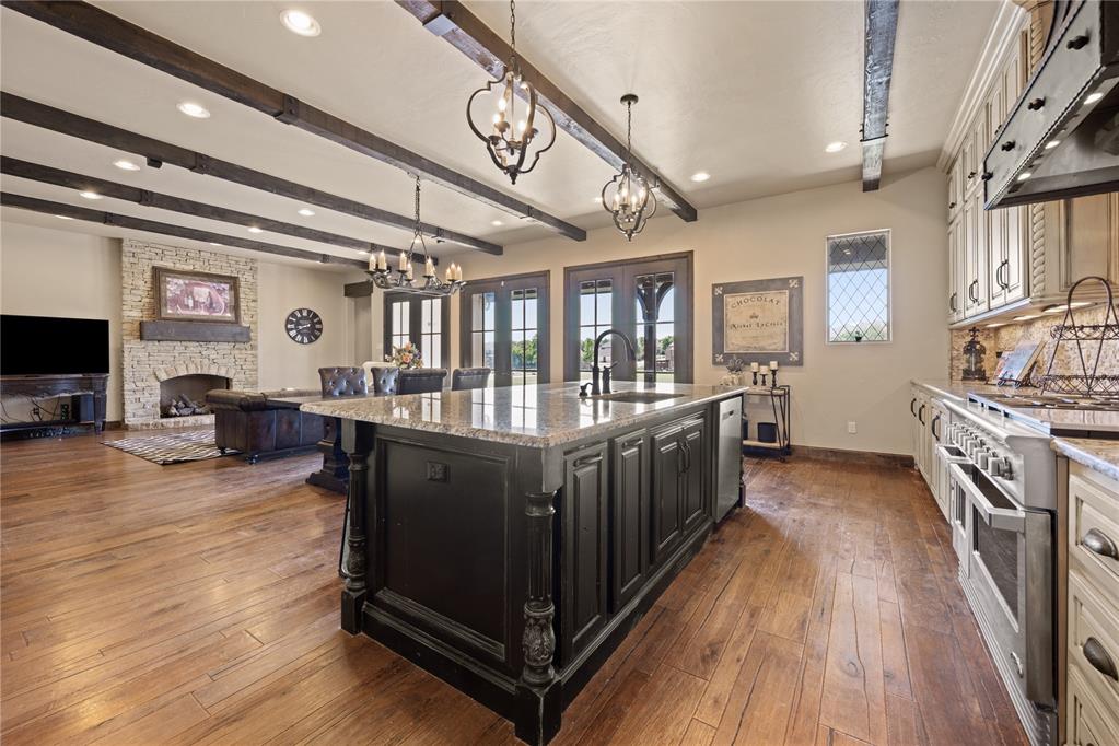 4517 Roundup Road Property Photo 11