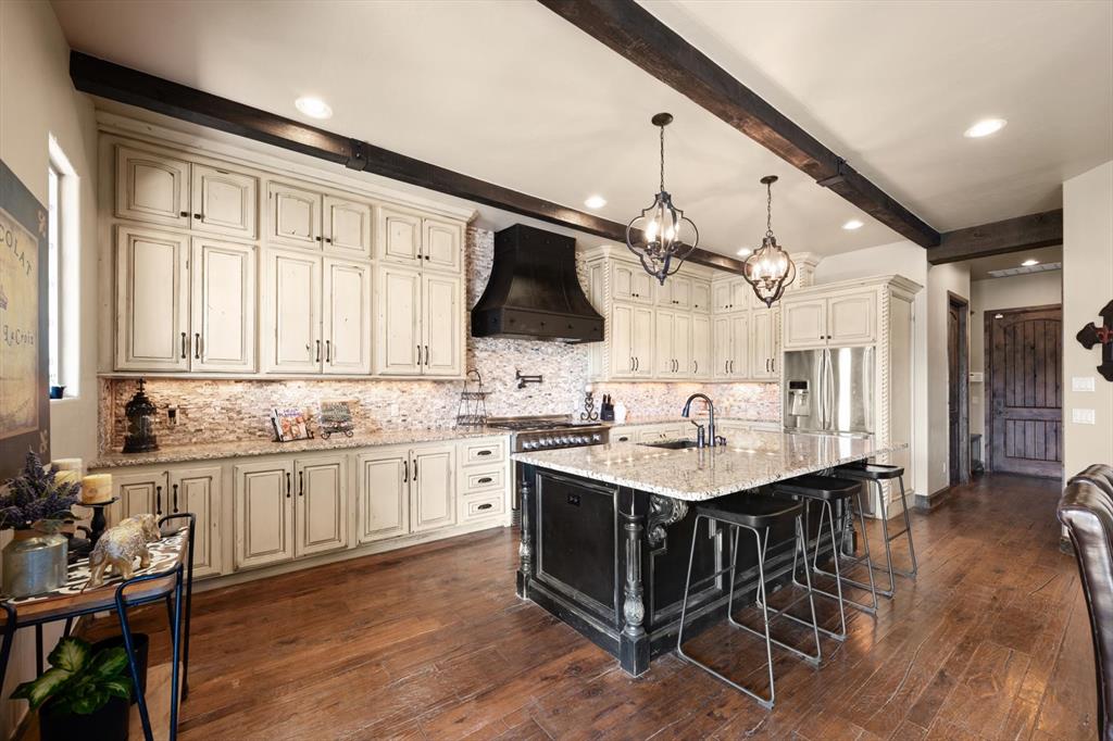 4517 Roundup Road Property Photo 14