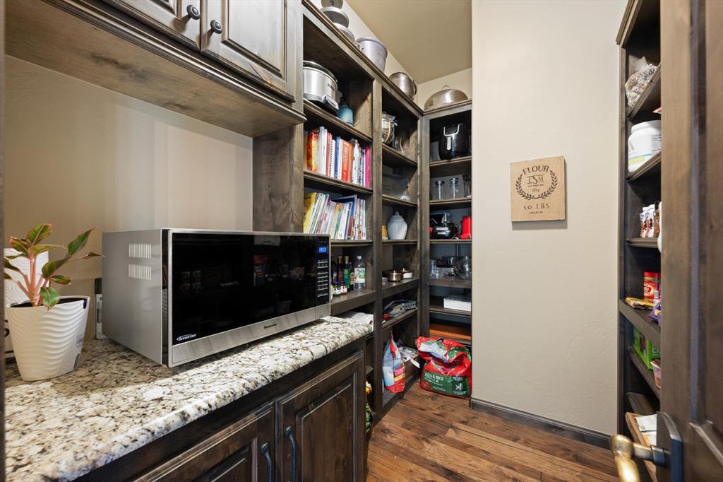 4517 Roundup Road Property Photo 16