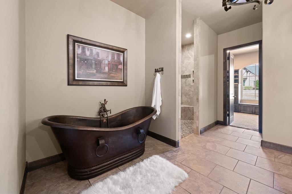 4517 Roundup Road Property Photo 24