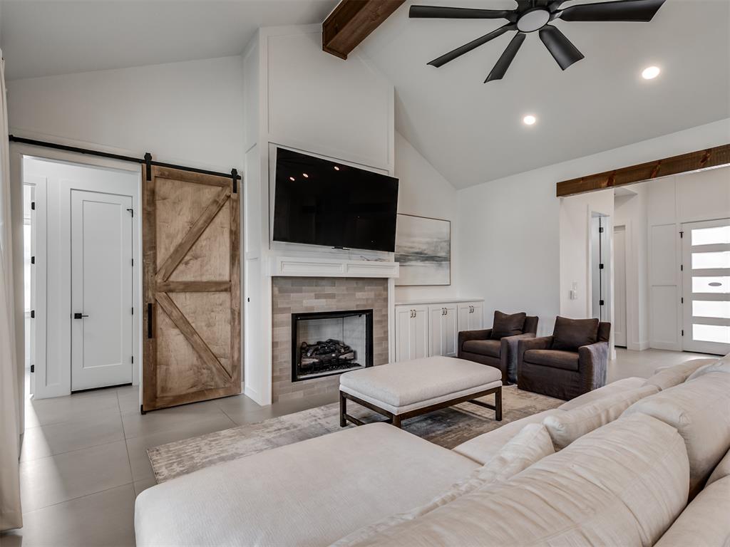 15445 Bonita Lane Property Photo 7