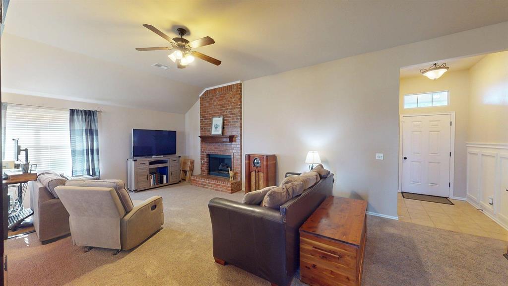 805 Canyon Drive Property Photo 8