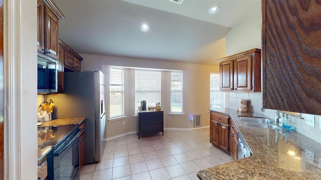 805 Canyon Drive Property Photo 11