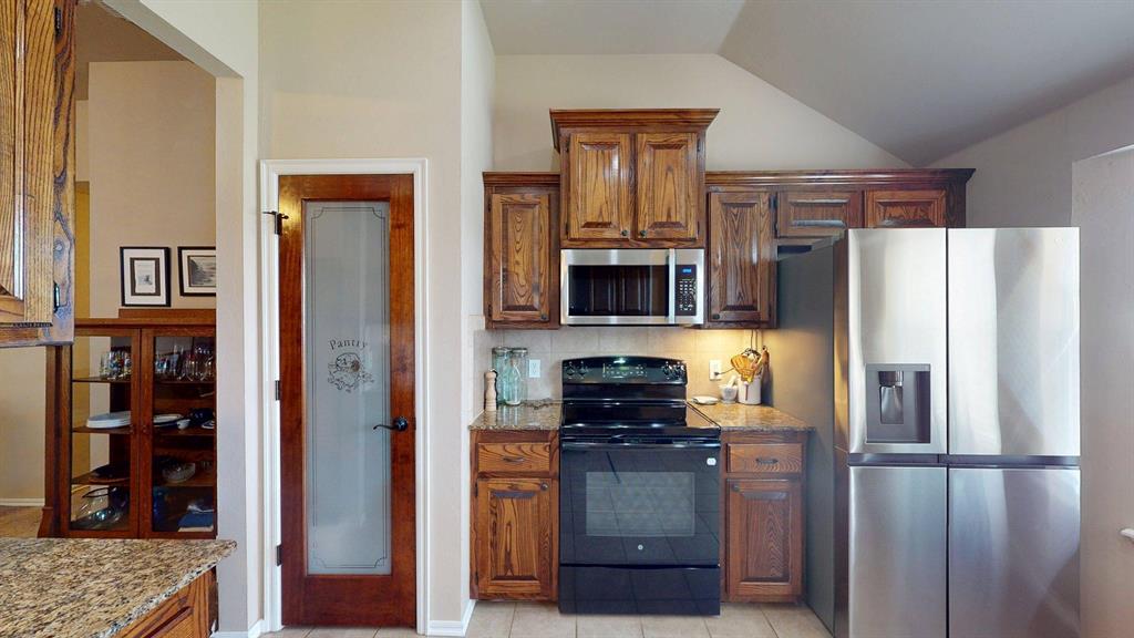805 Canyon Drive Property Photo 13