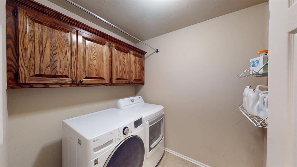 805 Canyon Drive Property Photo 28