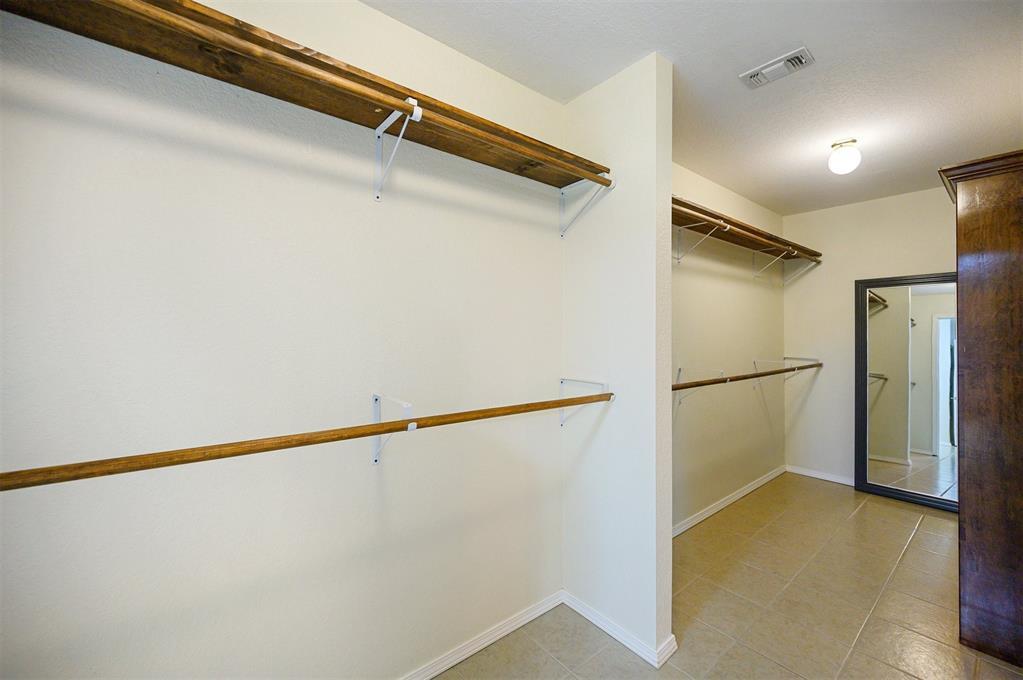 482 Raintree Road Property Photo 28