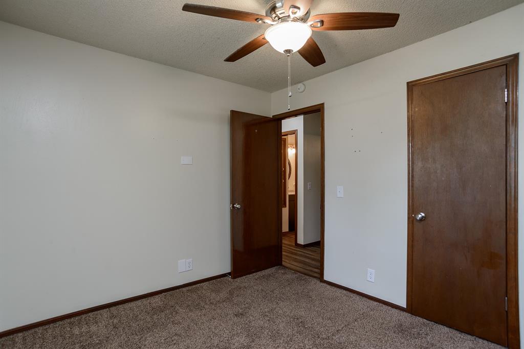 1009 E Will Rogers Drives Property Photo 21