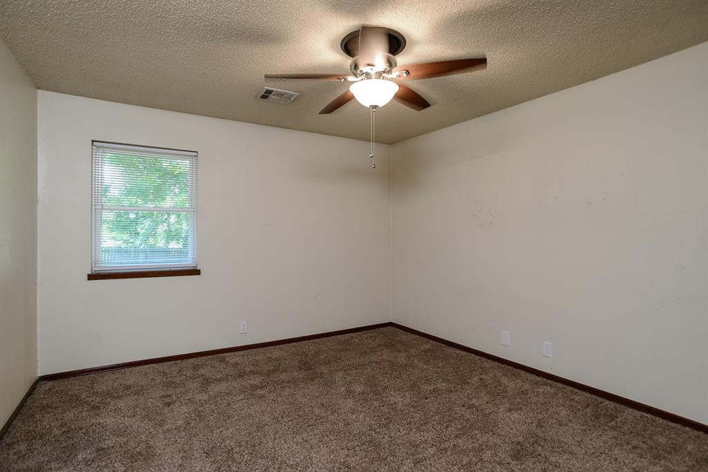 1009 E Will Rogers Drives Property Photo 22