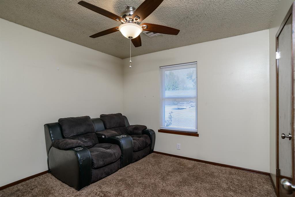 1009 E Will Rogers Drives Property Photo 24