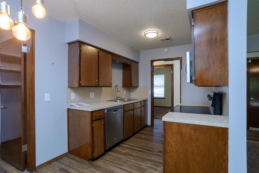 1009 E Will Rogers Drives Property Photo 27