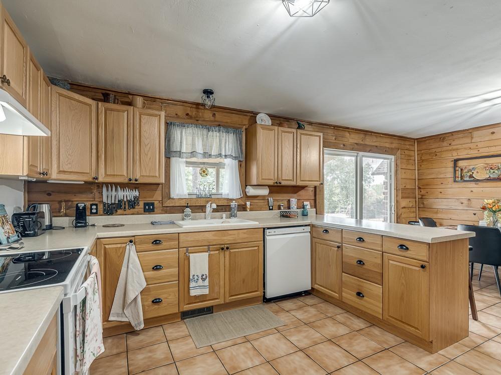 10100 Liberty Oak Drive Property Photo 6