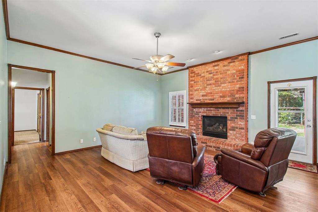 504 Pool Lane Property Photo 8