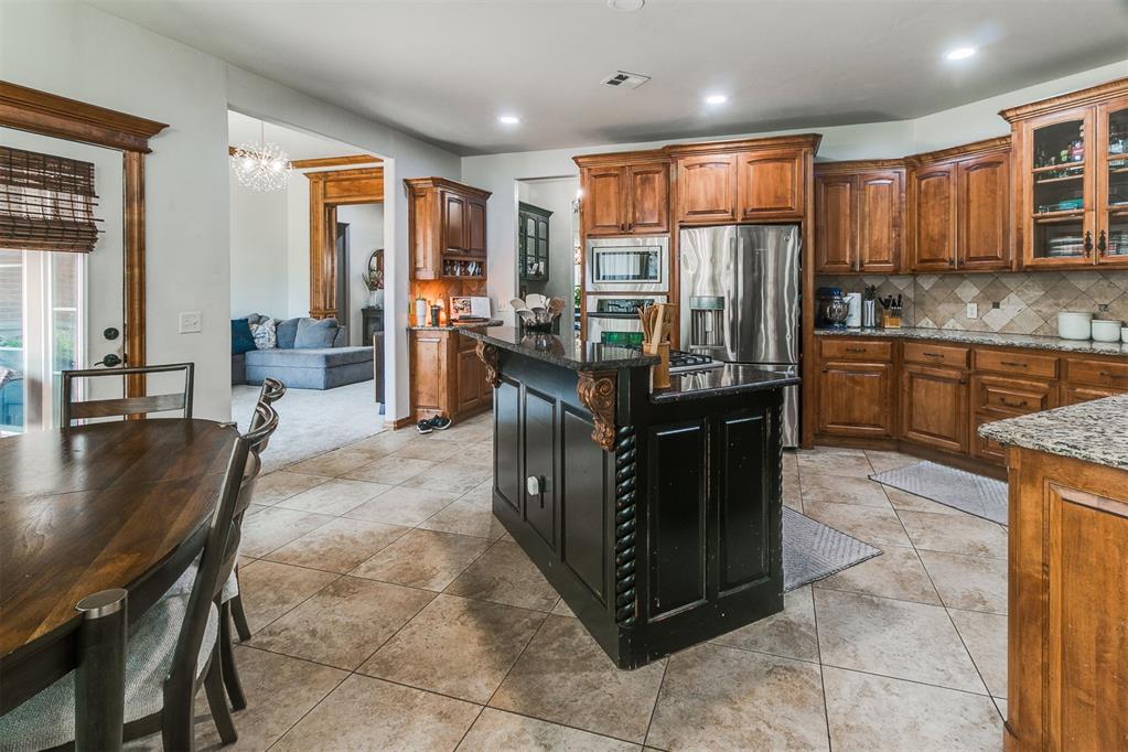 5832 Havenshire Lane Property Photo 3