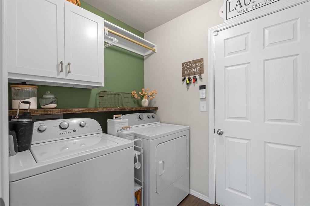 1316 Dustin Drive Property Photo 17