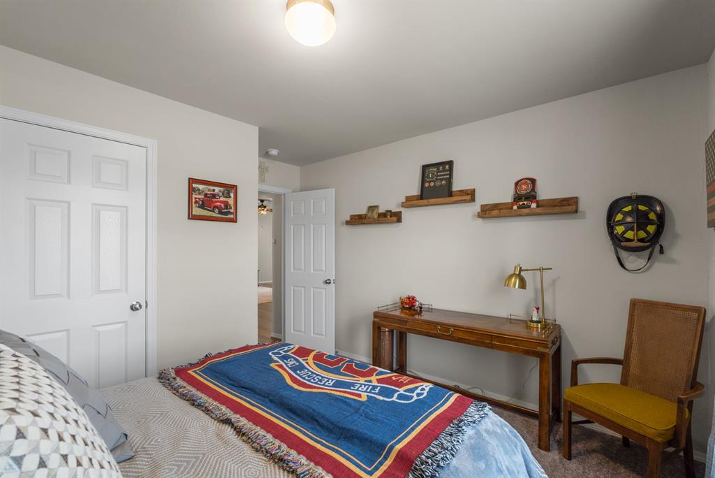 1316 Dustin Drive Property Photo 27