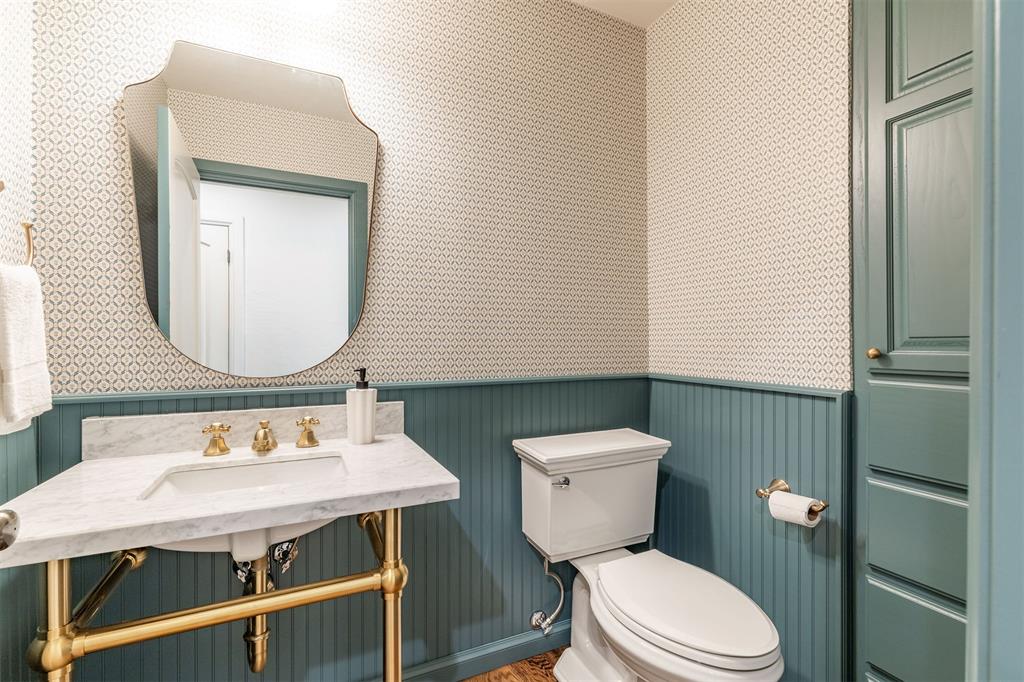1807 Dorchester Drive Property Photo 22