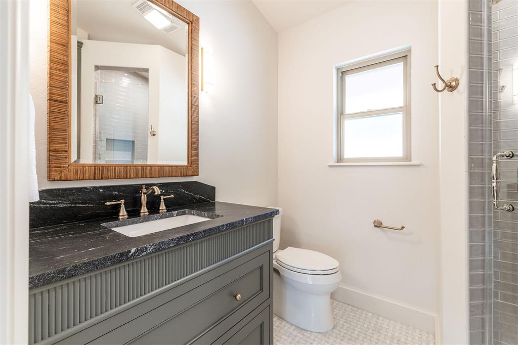 1807 Dorchester Drive Property Photo 30