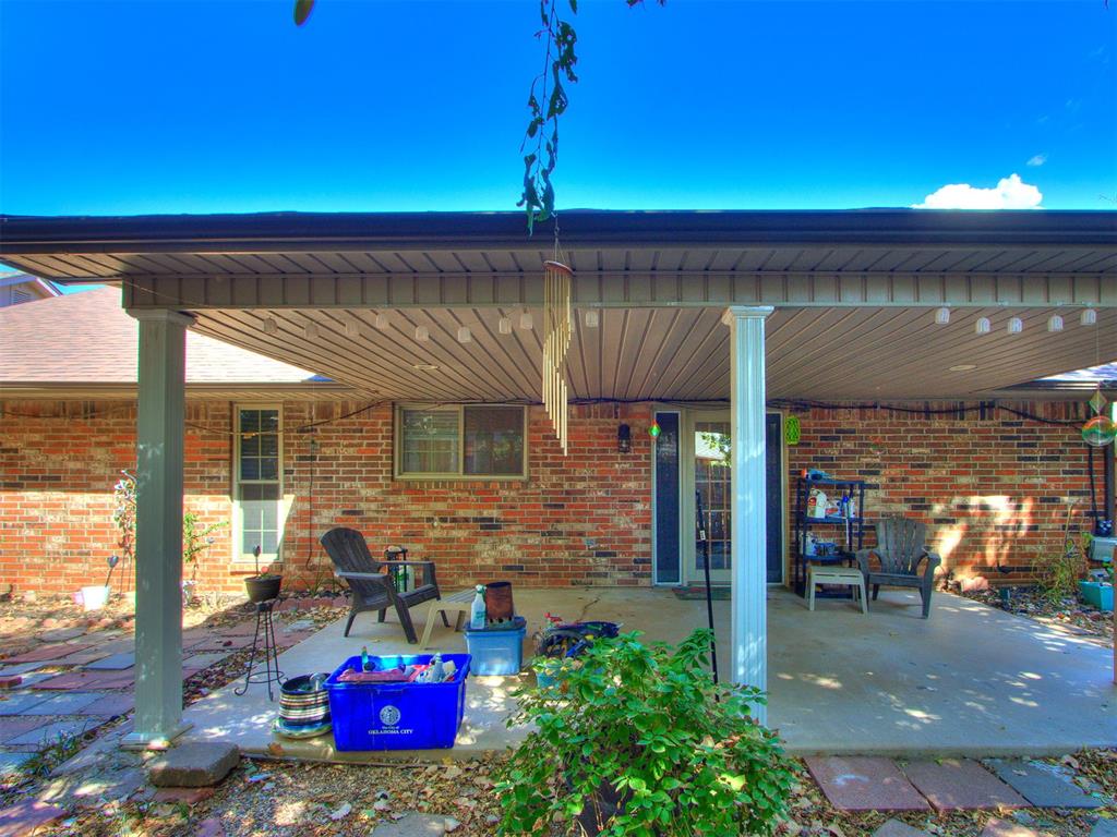 11021 Davis Street Property Photo 3