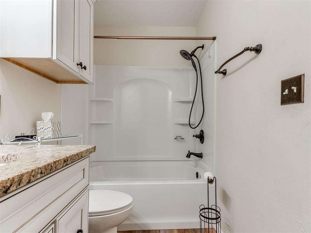 11021 Davis Street Property Photo 25