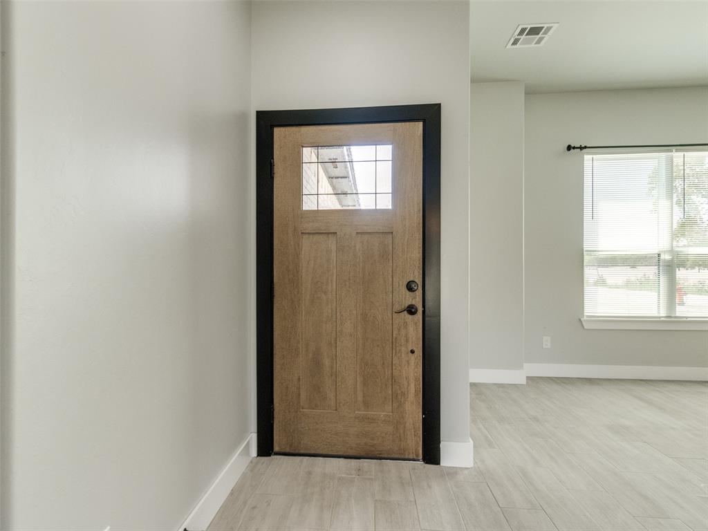1245 Sw 17th Street Property Photo 3