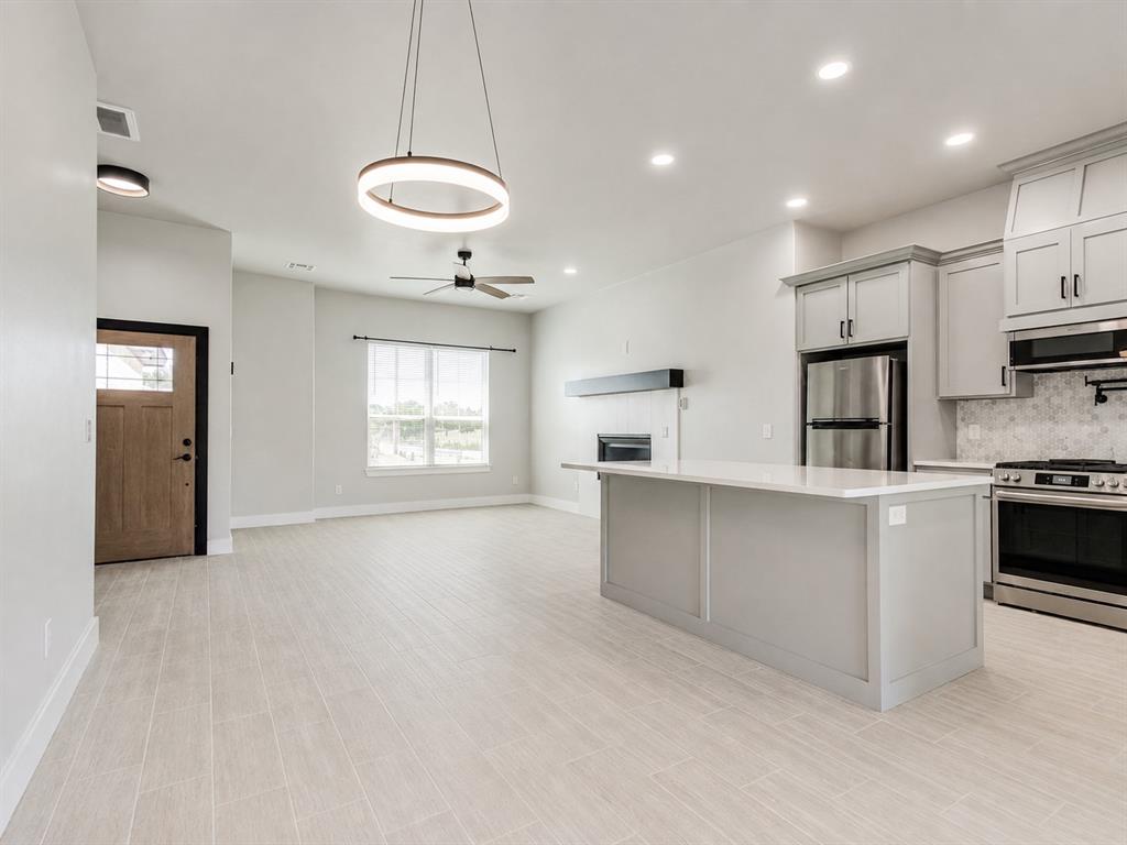 1245 Sw 17th Street Property Photo 8