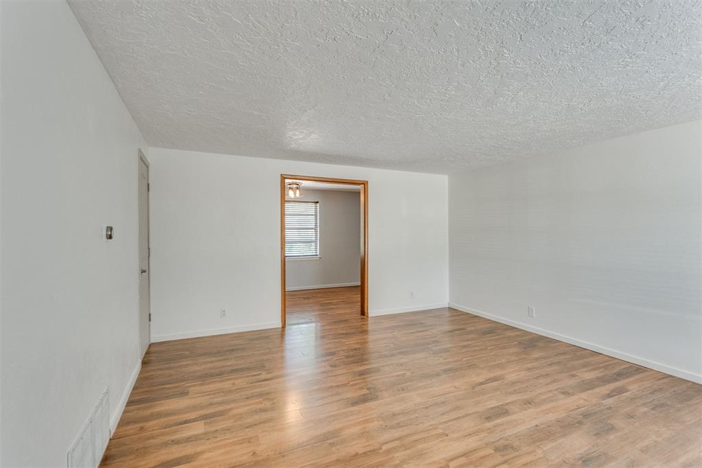 1533 Canterbury Street Property Photo 5