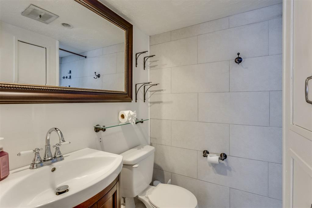 1533 Canterbury Street Property Photo 22
