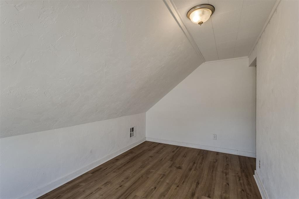 1533 Canterbury Street Property Photo 40