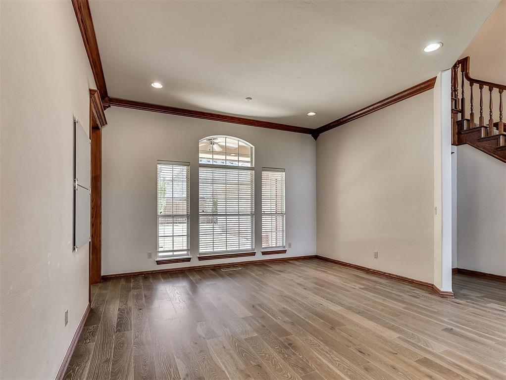 4510 Harrogate Drive Property Photo 9