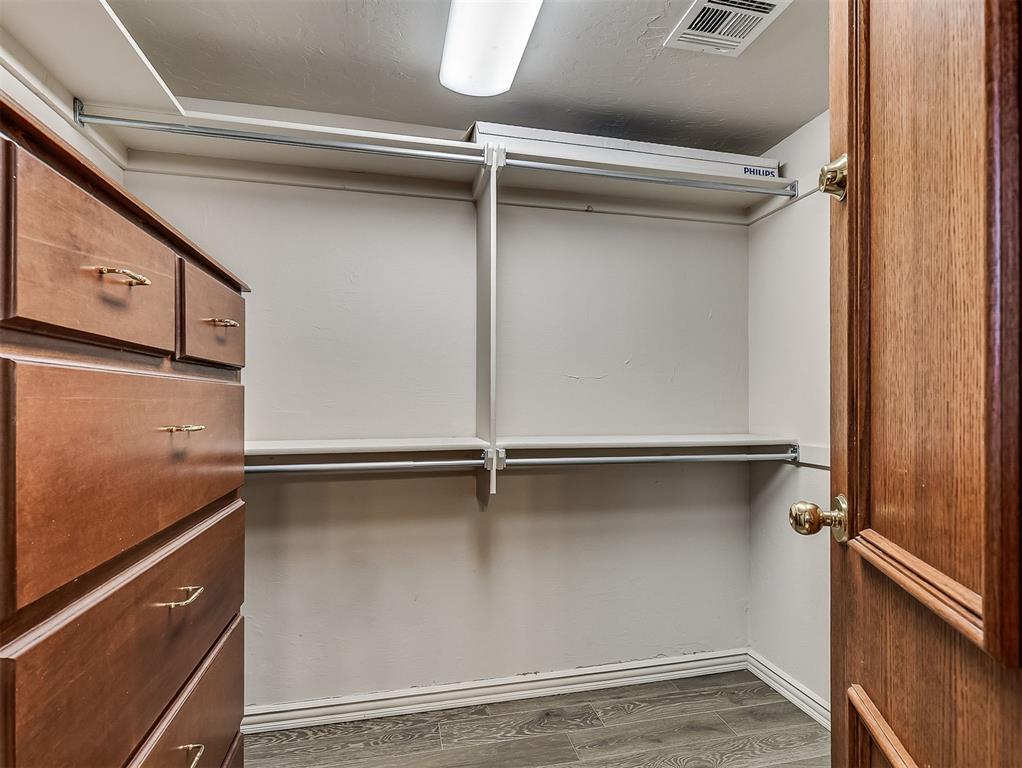 4510 Harrogate Drive Property Photo 26