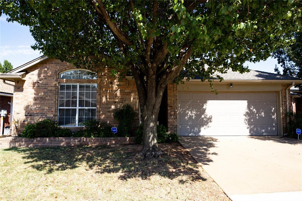 12612 Springwood Drive Property Photo 1