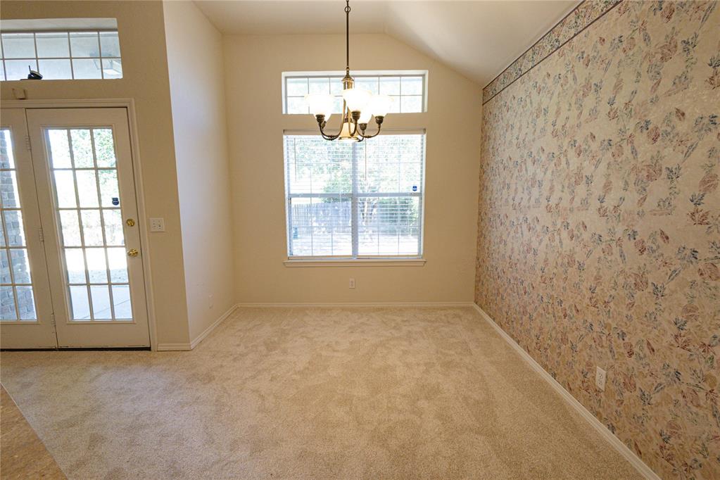 12612 Springwood Drive Property Photo 5