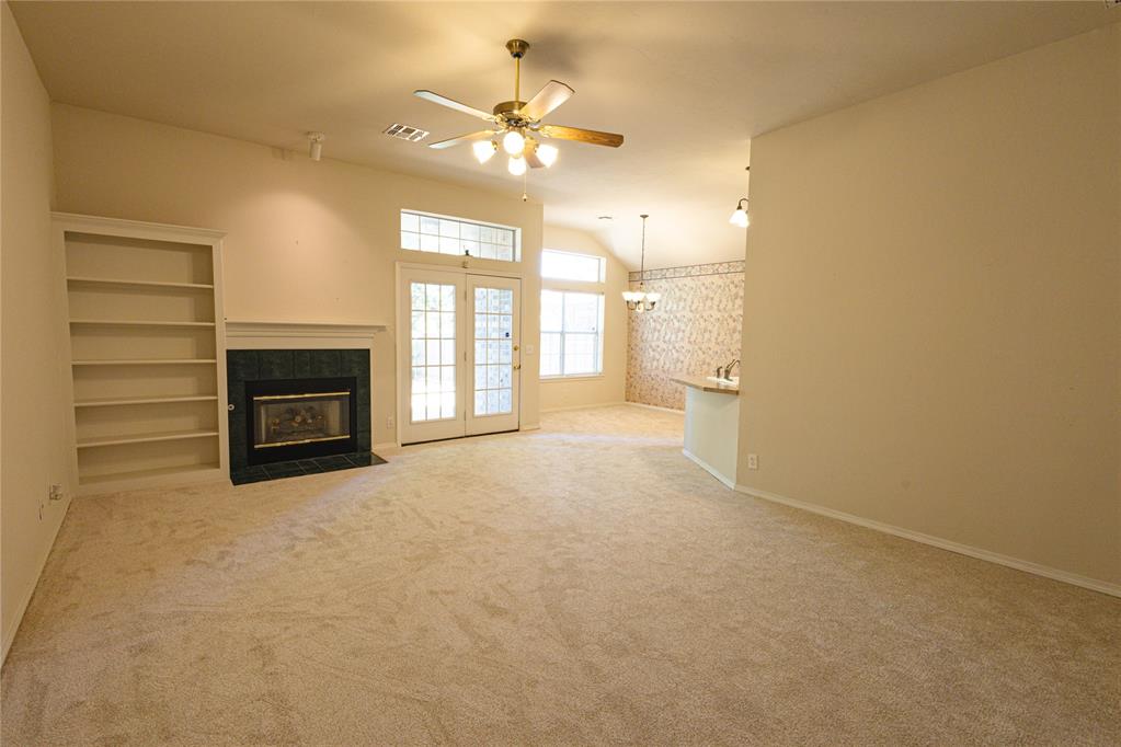 12612 Springwood Drive Property Photo 8