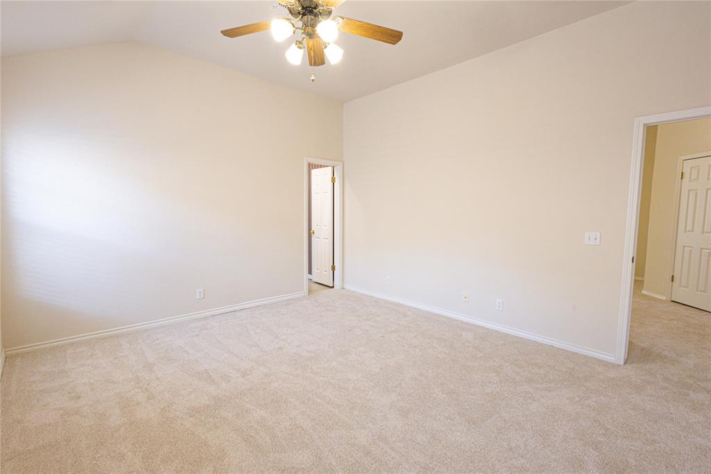 12612 Springwood Drive Property Photo 11