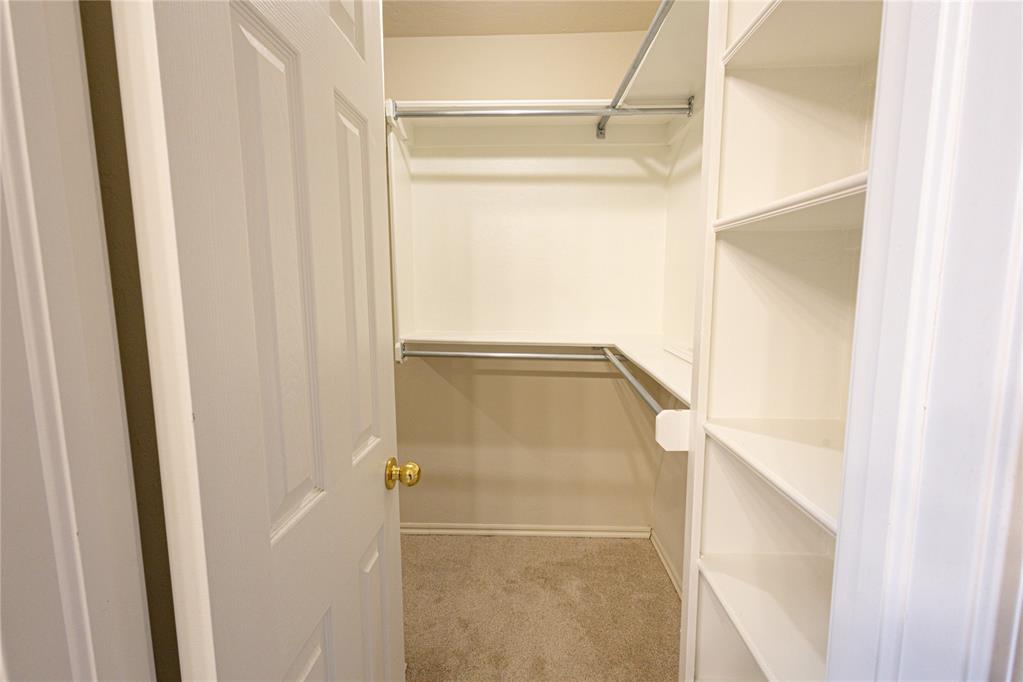 12612 Springwood Drive Property Photo 14
