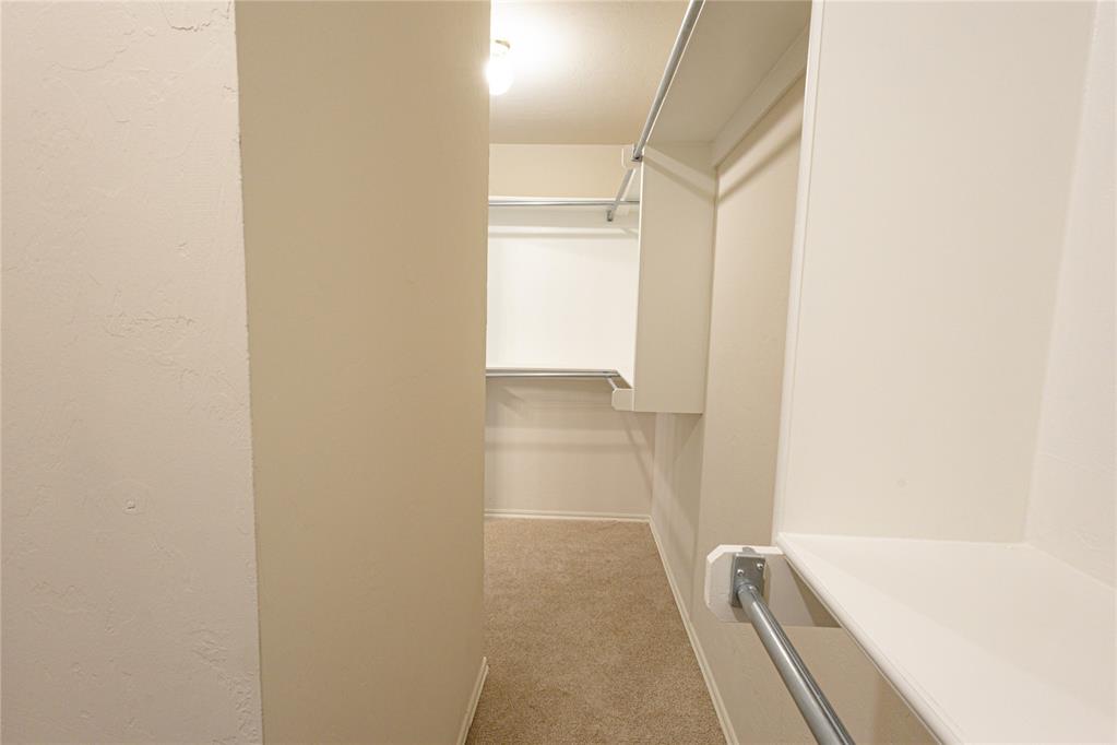 12612 Springwood Drive Property Photo 15
