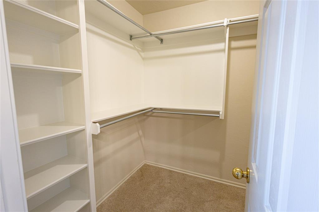 12612 Springwood Drive Property Photo 16