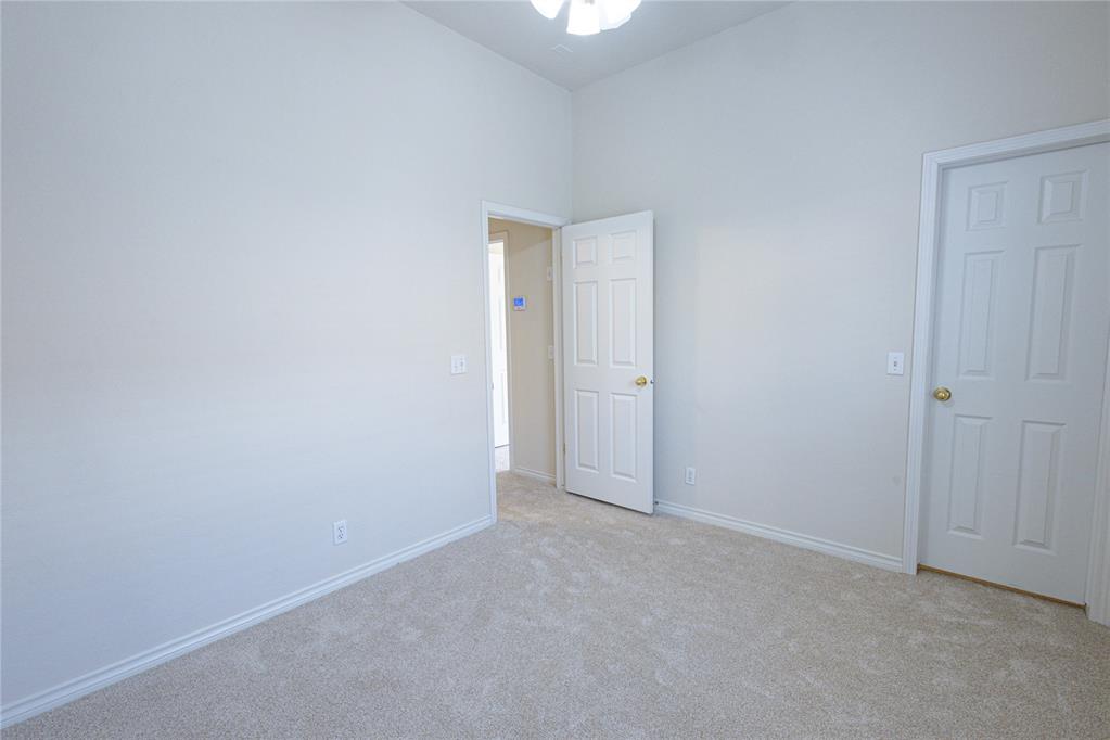 12612 Springwood Drive Property Photo 23