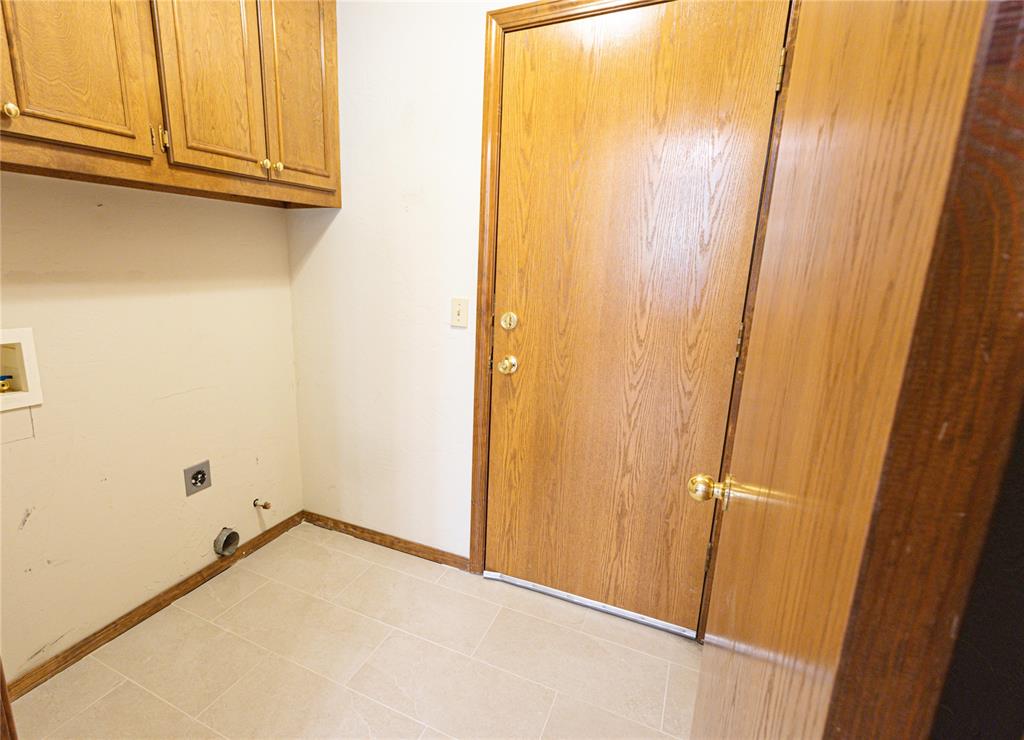12612 Springwood Drive Property Photo 25