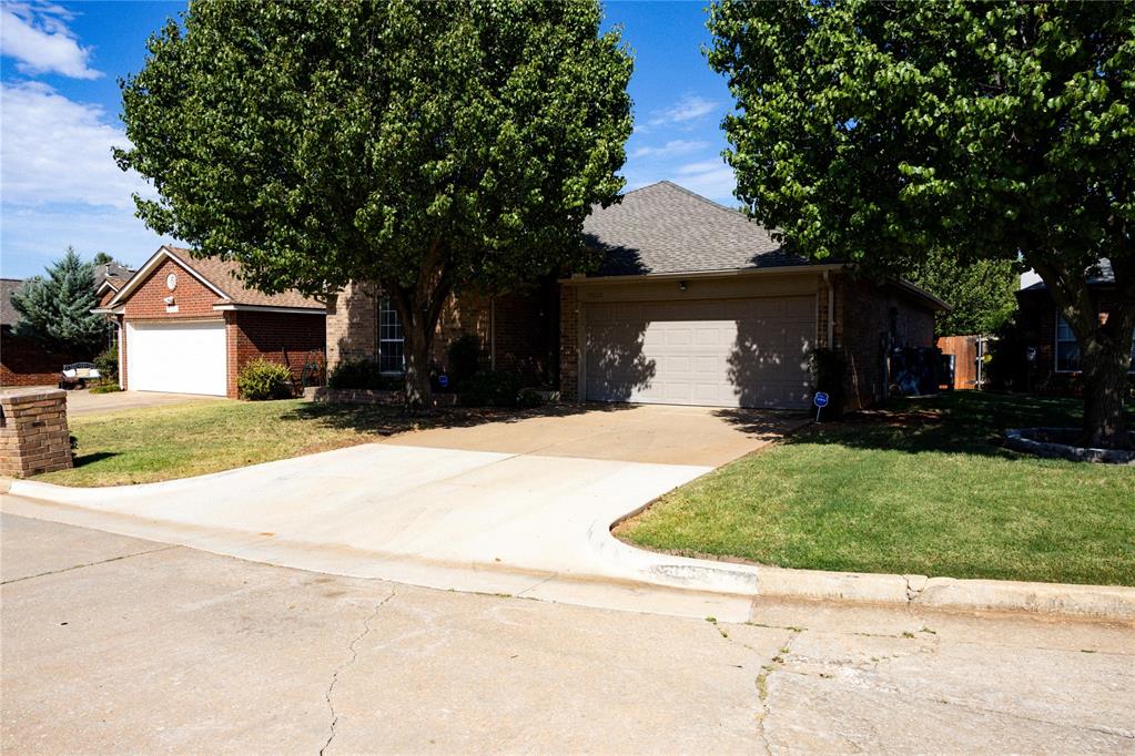 12612 Springwood Drive Property Photo 28