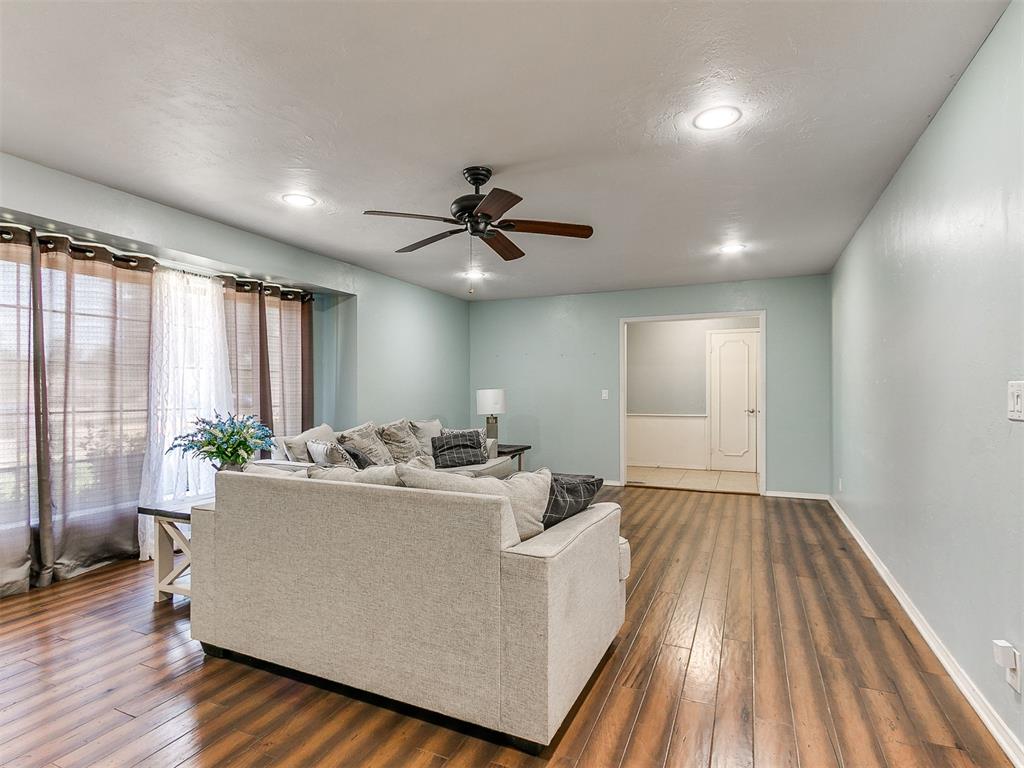 2318 Nw 43rd Street Property Photo 7