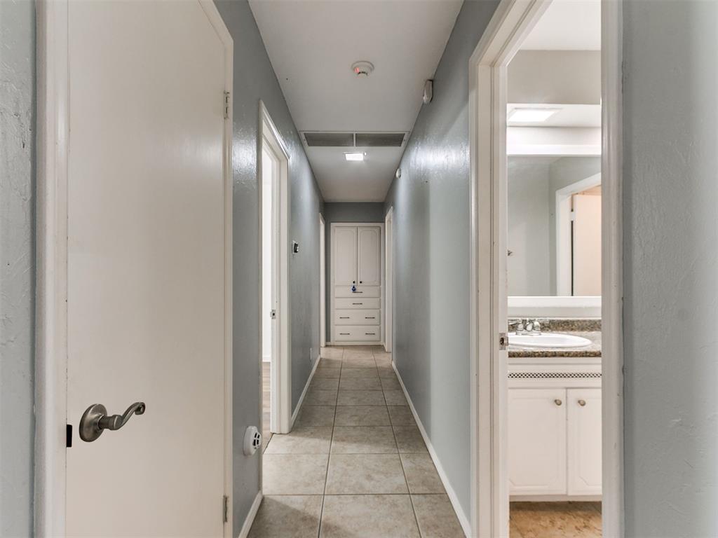 2318 Nw 43rd Street Property Photo 12