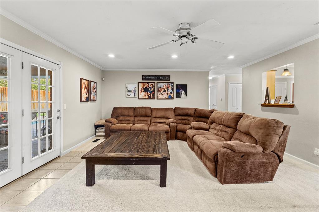 1533 Saber Lane Property Photo 6