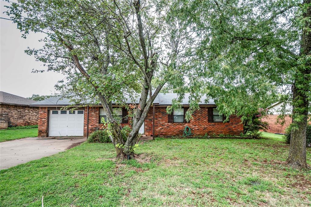 1023 E 17th Street Property Photo 2