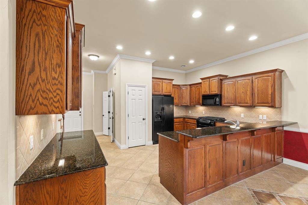 4401 Spyglass Drive Property Photo 3